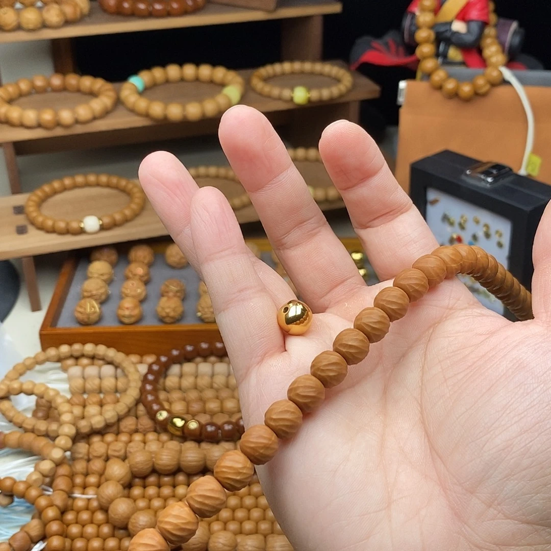 夏****吊坠猴头核桃配饰一个