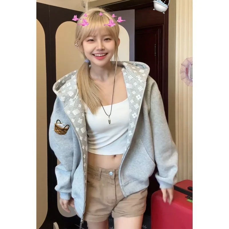 韩系氛围感灰色连帽卫衣外套女早秋穿搭宽松显瘦薄款开衫印花上衣