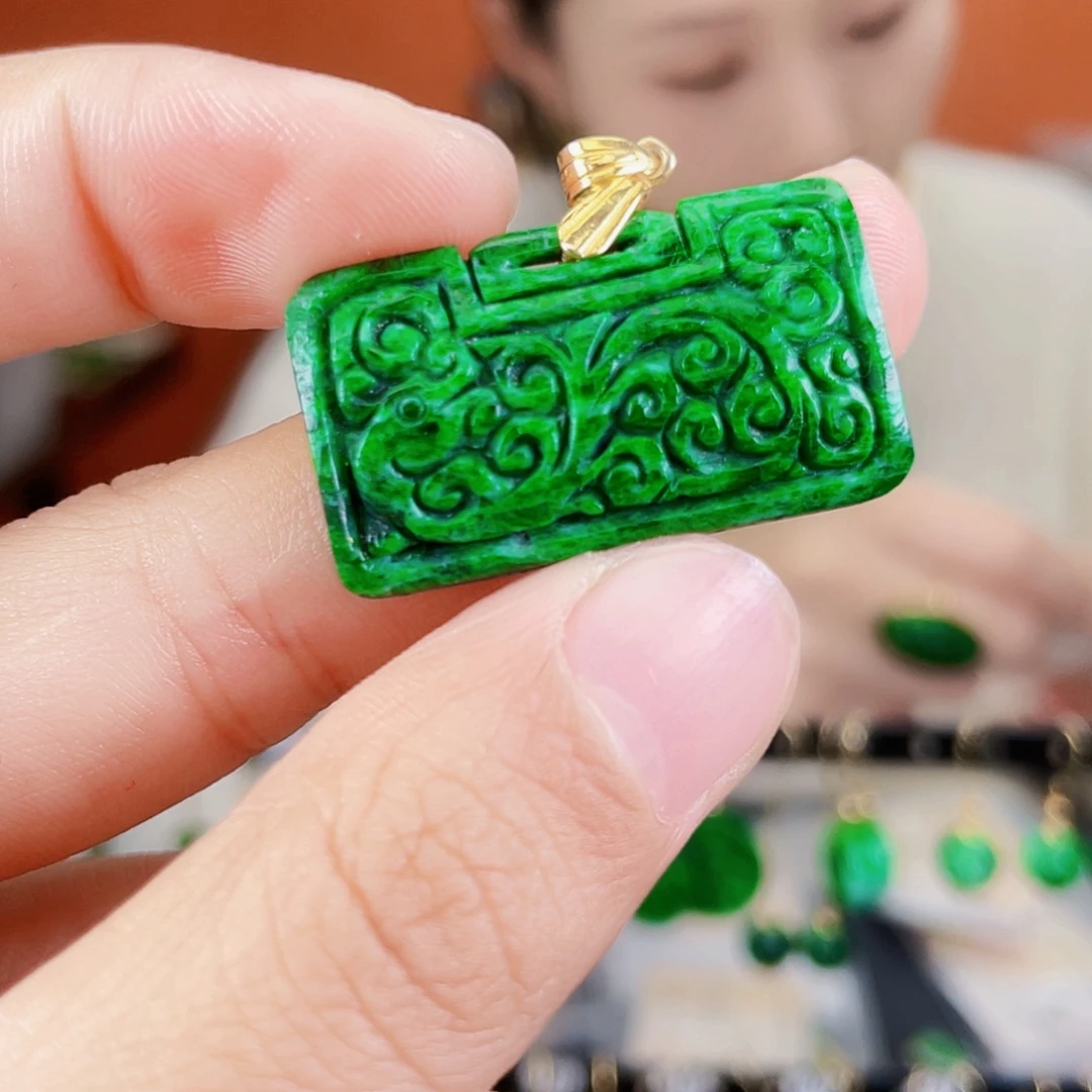 翡翠未镶嵌耳饰饰品