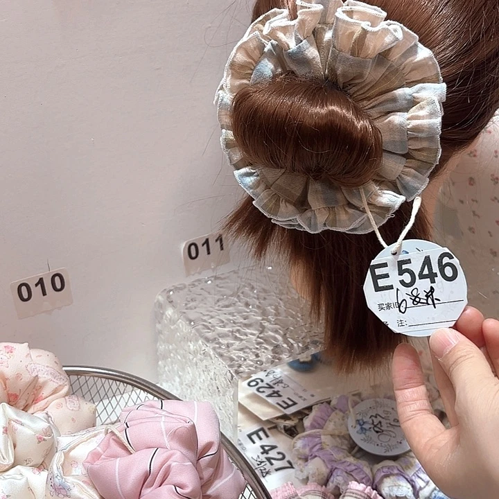 布艺非金属546格子花边