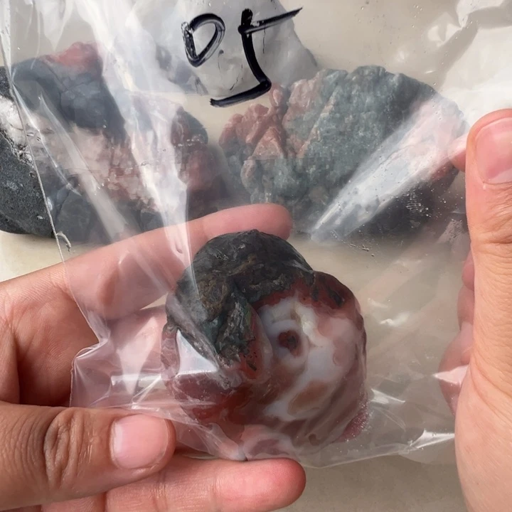 南红玛瑙随形未镶嵌05