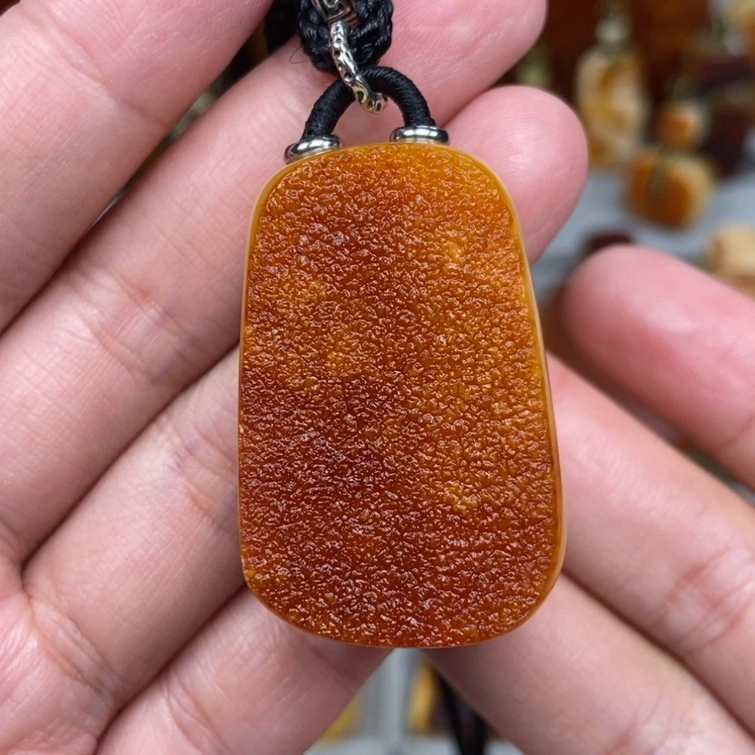 【闪购商品】未镶嵌吊坠(赠链)琥珀