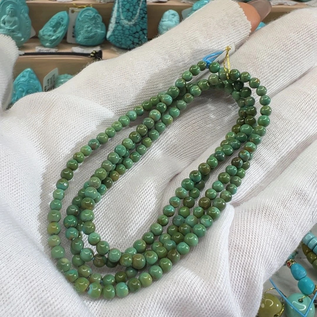 绿松石配饰未镶嵌
