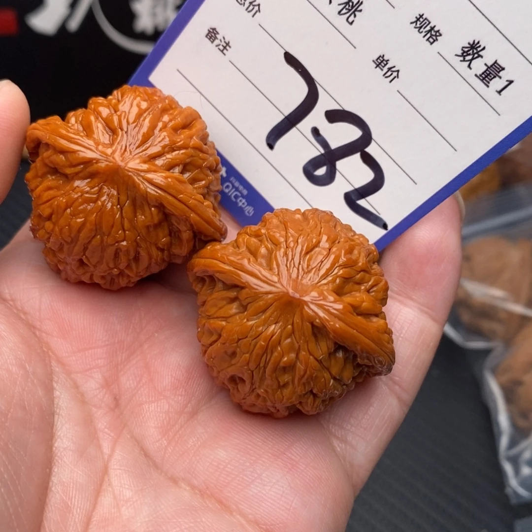 把件桃核磨盘37mom