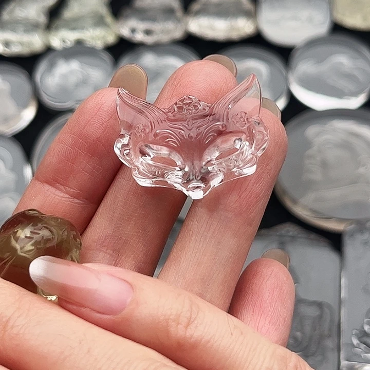 妞***儿颈饰未镶嵌水晶水晶