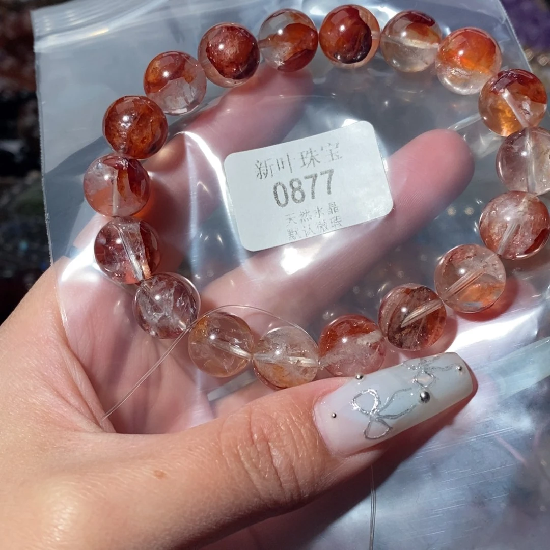 水晶手链未镶嵌人****?手链