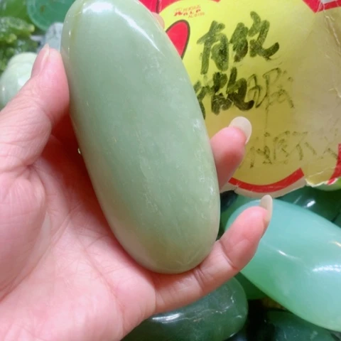蛇纹石玉未镶嵌手把件