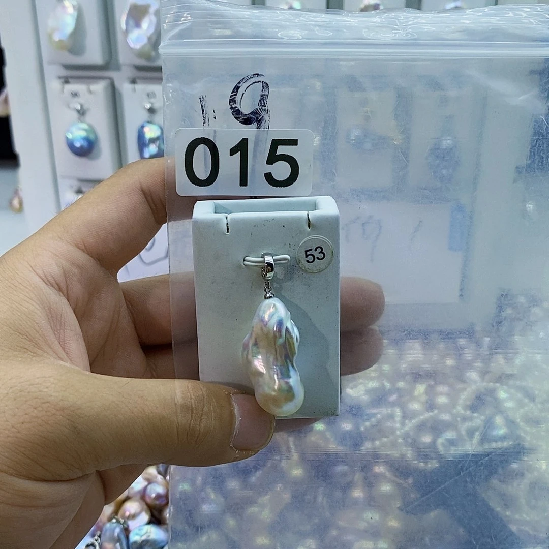 淡水珍珠合金颈饰