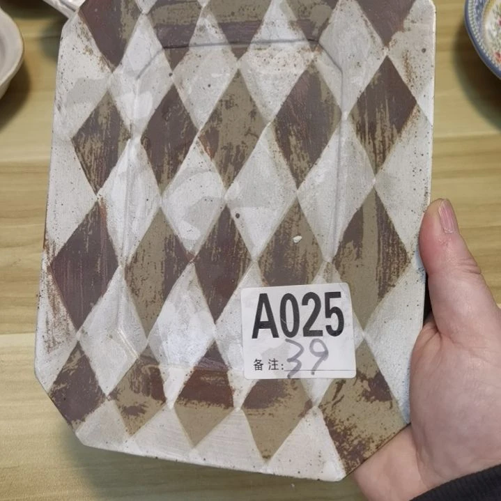 瓷片正品粗陶菱形格子八角盘一个