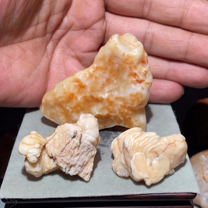 西***拳石材阿拉善沙漠奇石