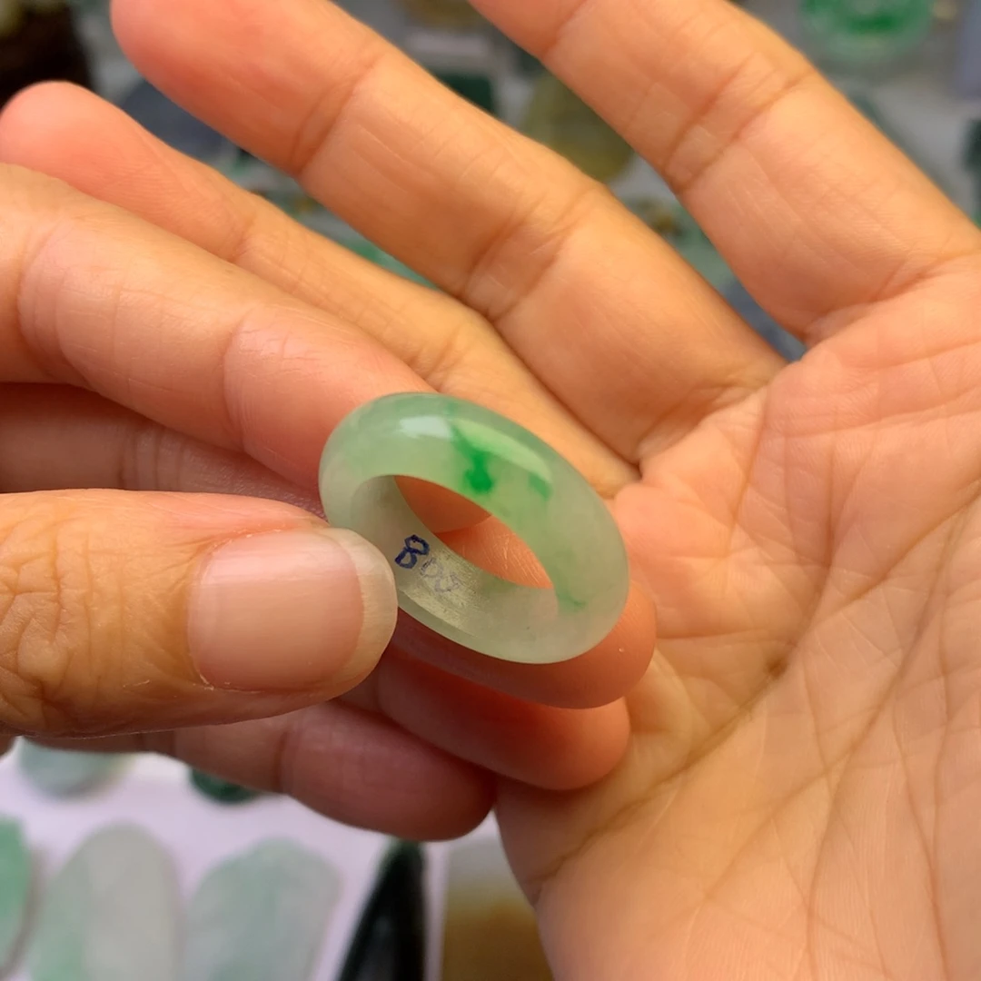 定制翡翠未镶嵌翡翠