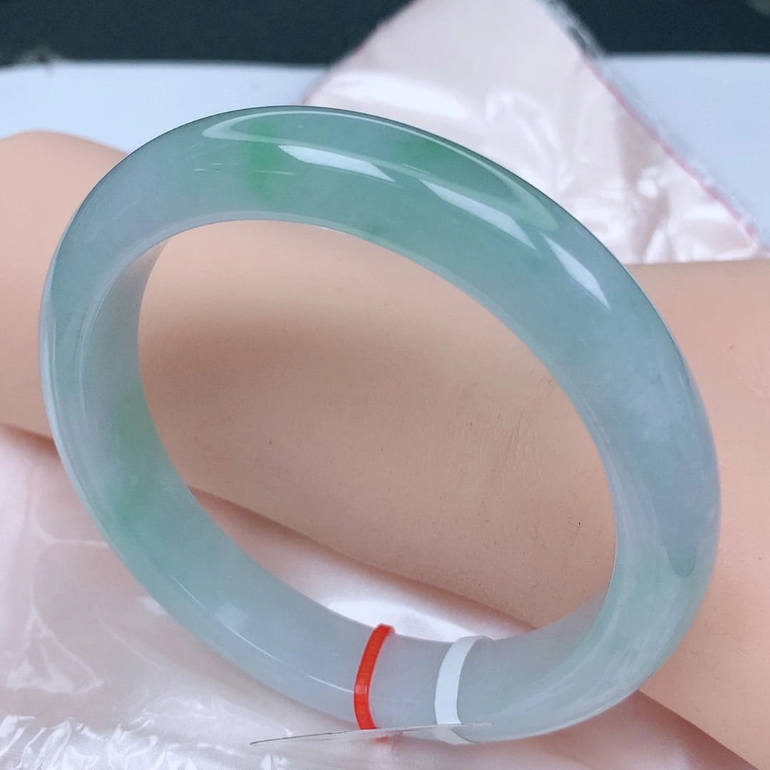 【闪购商品】翡翠手镯未镶嵌，62