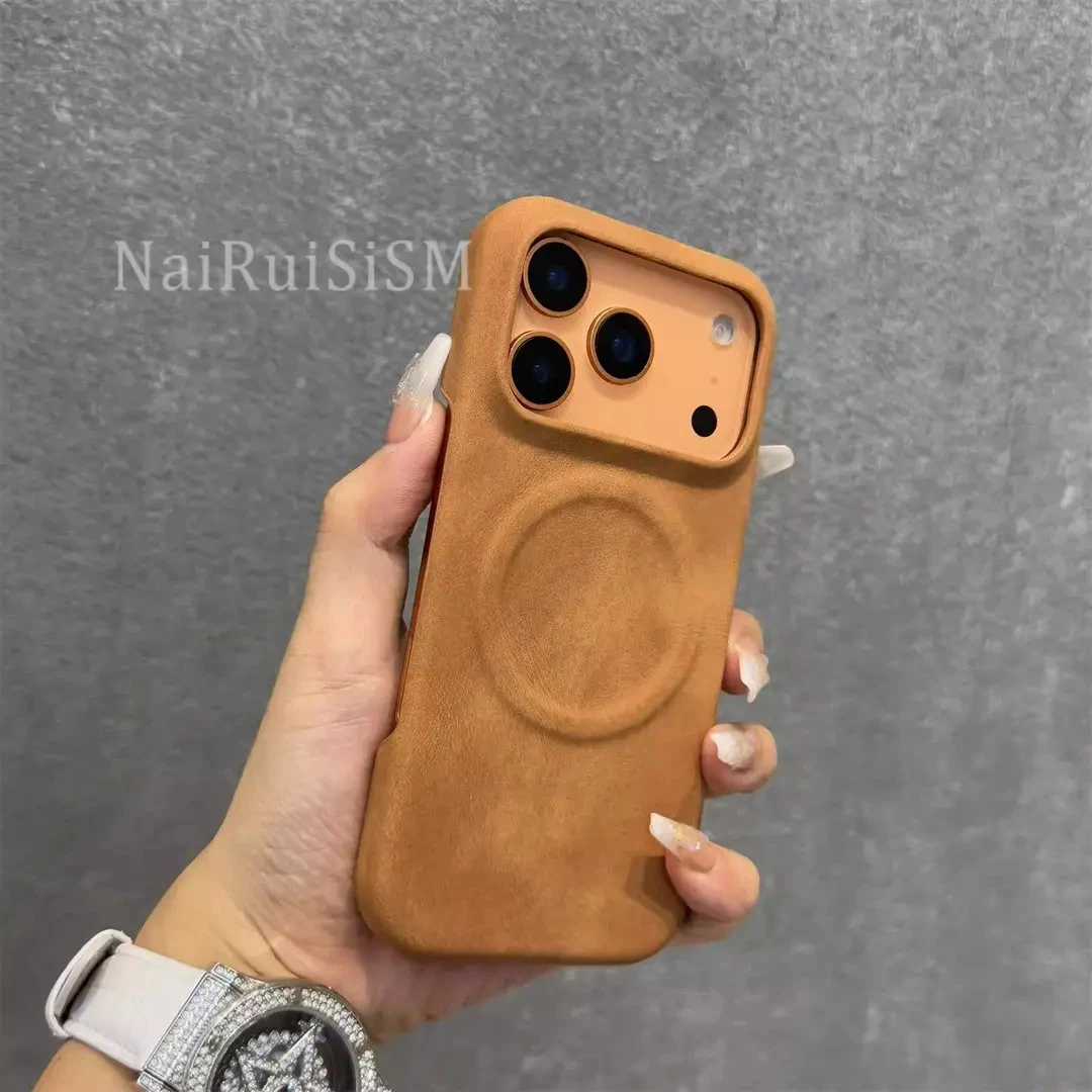 适用苹果17手机壳秋冬肤感磁吸17promax羊巴皮半包16promax保护套