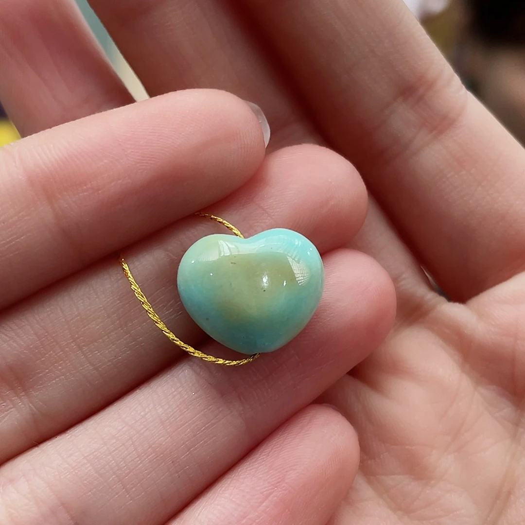 绿松石颈饰未镶嵌