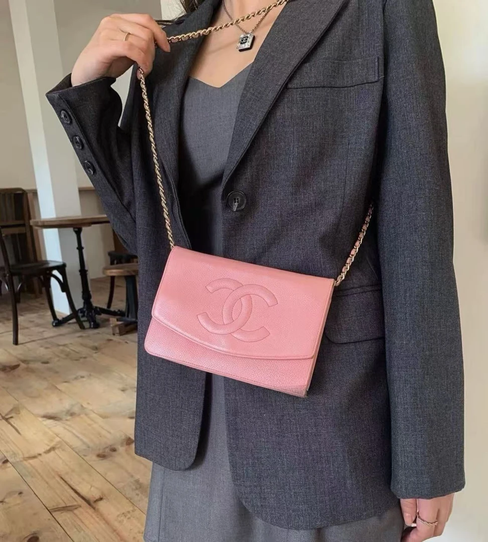 95新 Chanel/香奈儿 粉色鱼子酱woc发财斜挎包 8开 底长20
