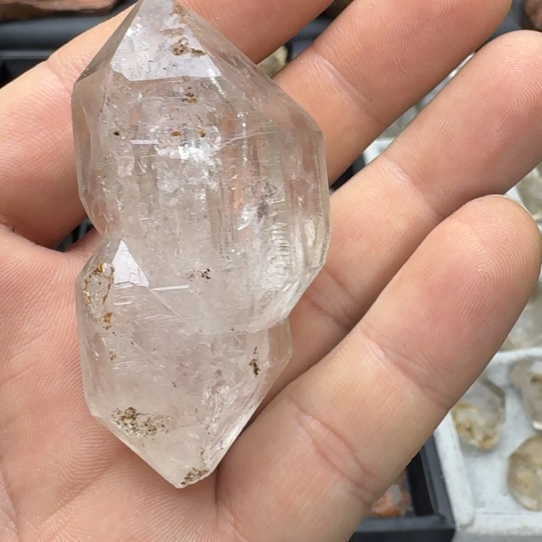 ****️石材闪灵水胆水晶