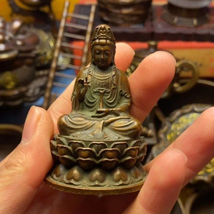 铜器摆件做工精良