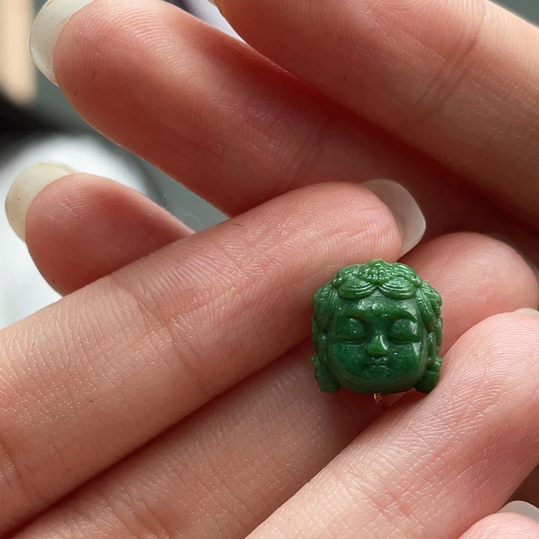 未镶嵌绿松石颈饰