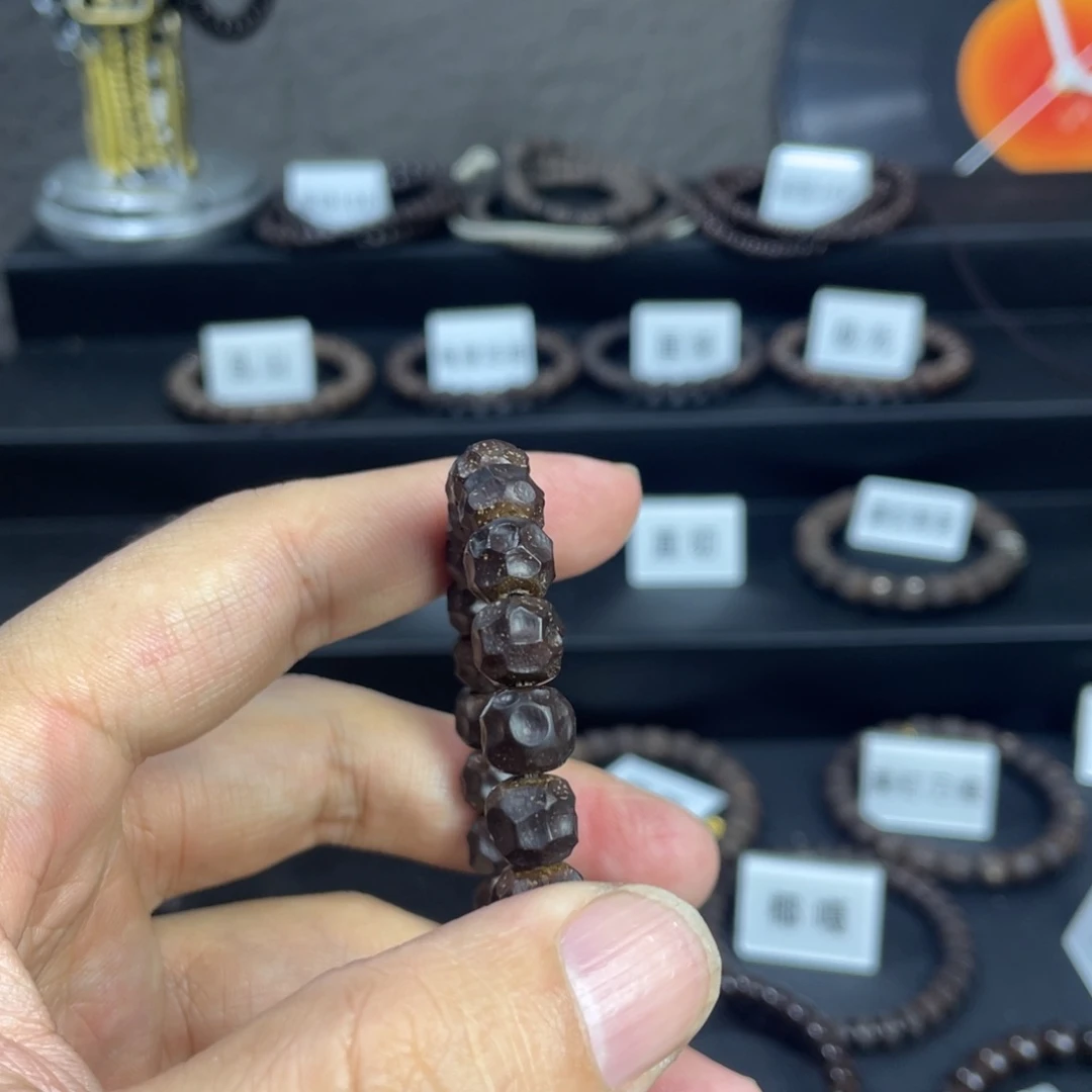 椰蒂吊坠欢*9.8五项4个籽，