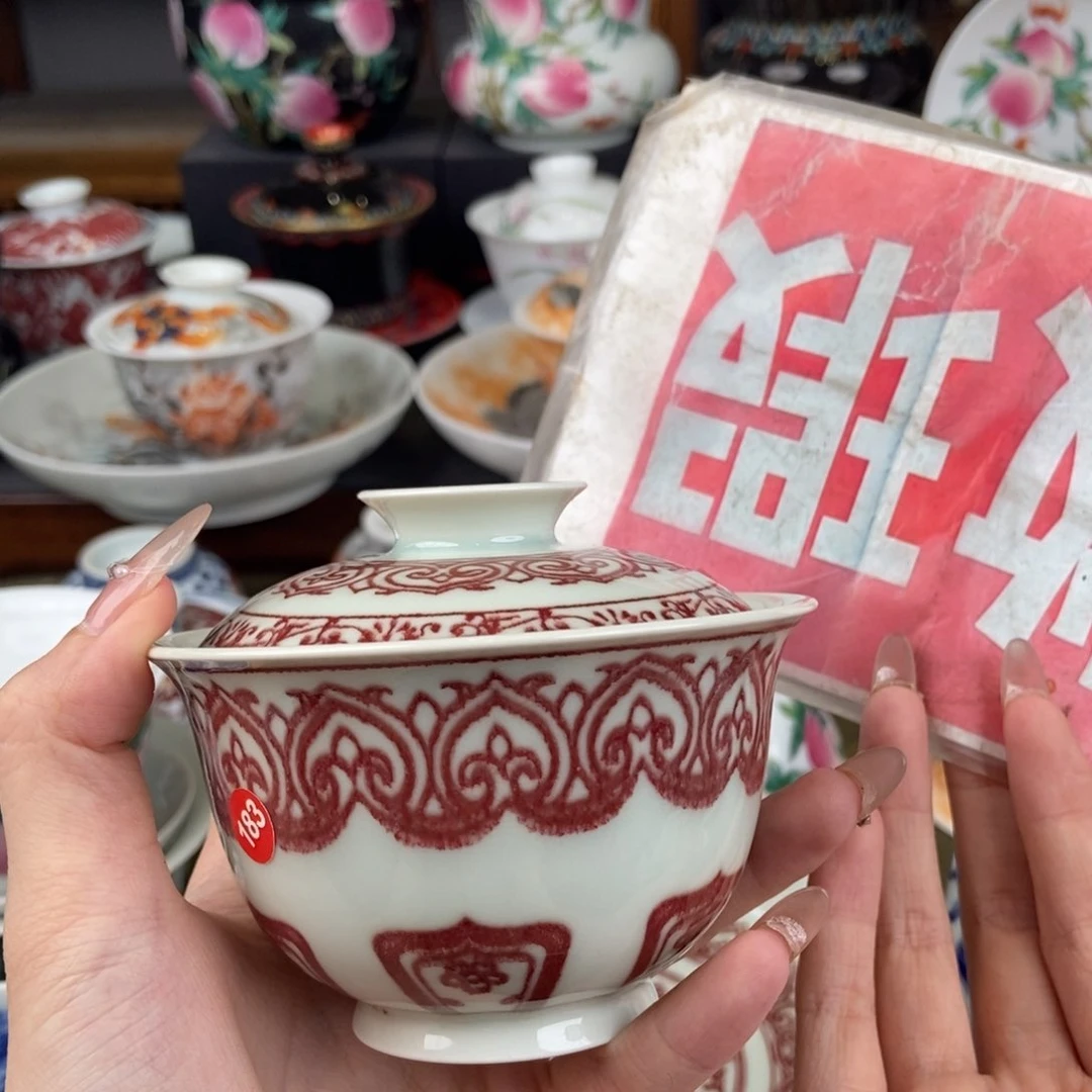 陶瓷艺术家的作品是一种