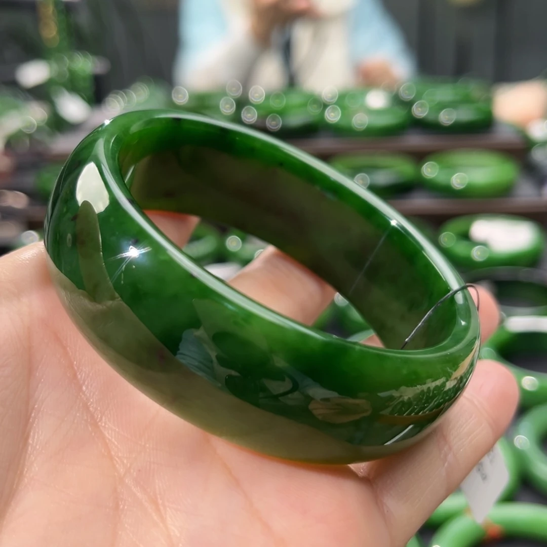 未镶嵌手镯和田玉（碧玉）