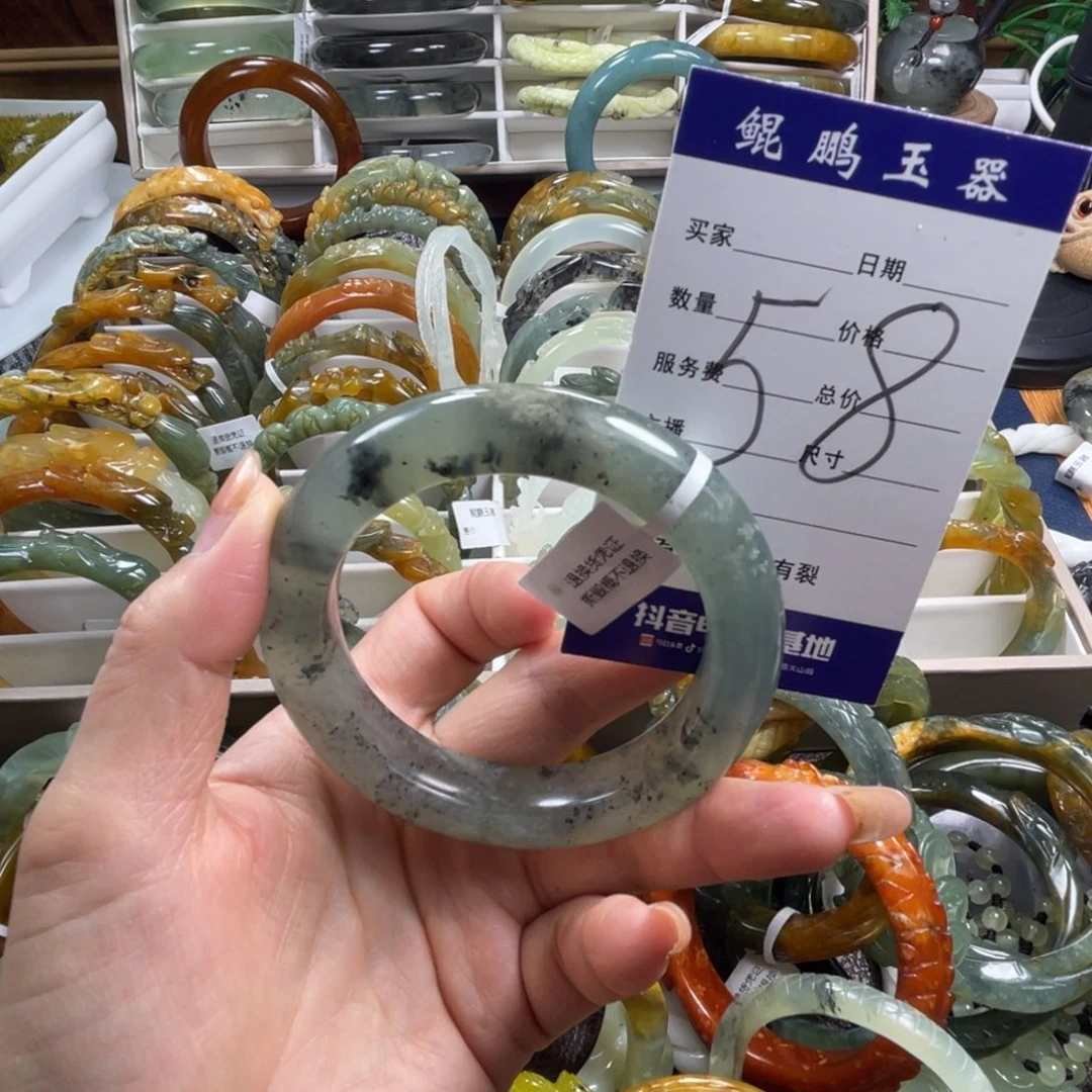 未镶嵌蛇纹石玉手镯