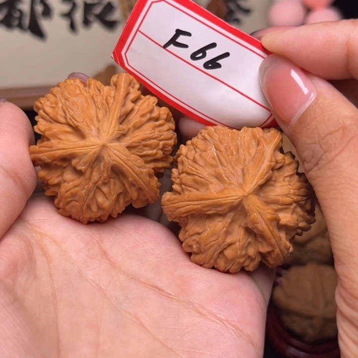 文玩核桃吊坠43御龙毕业正奔66
