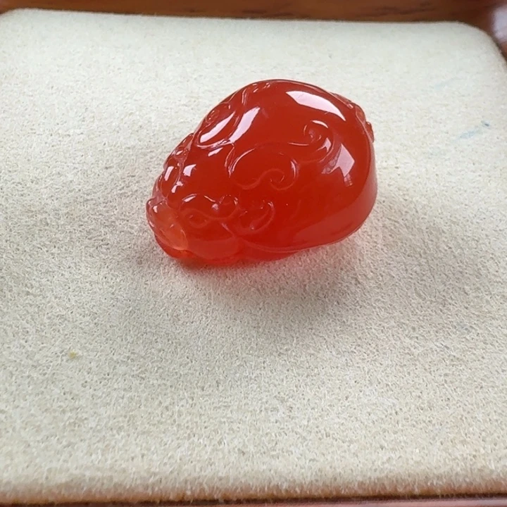 南红玛瑙龙龟未镶嵌