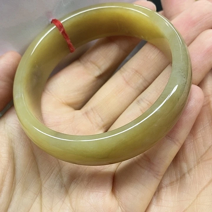 【闪购商品】和田玉（糖玉）手镯未镶嵌吸*力