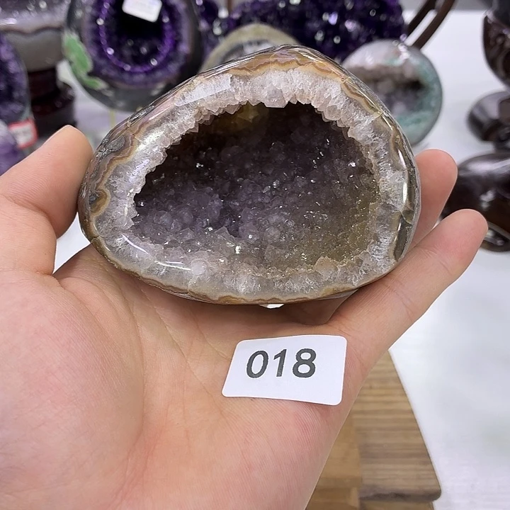 大型摆件（非配饰）未镶嵌水晶