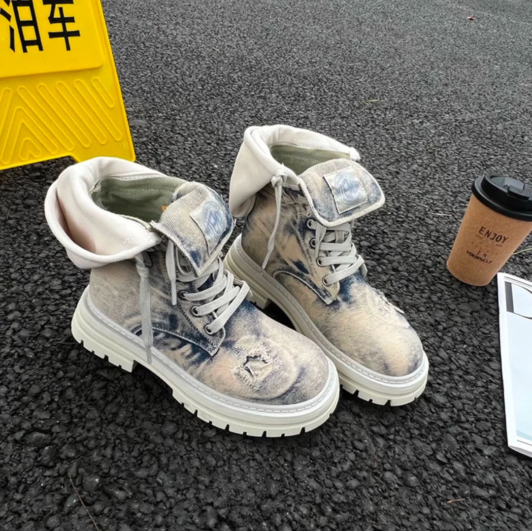 马丁靴女款2025新款春季超火小短靴女厚底夏季靴子复古西部牛仔靴