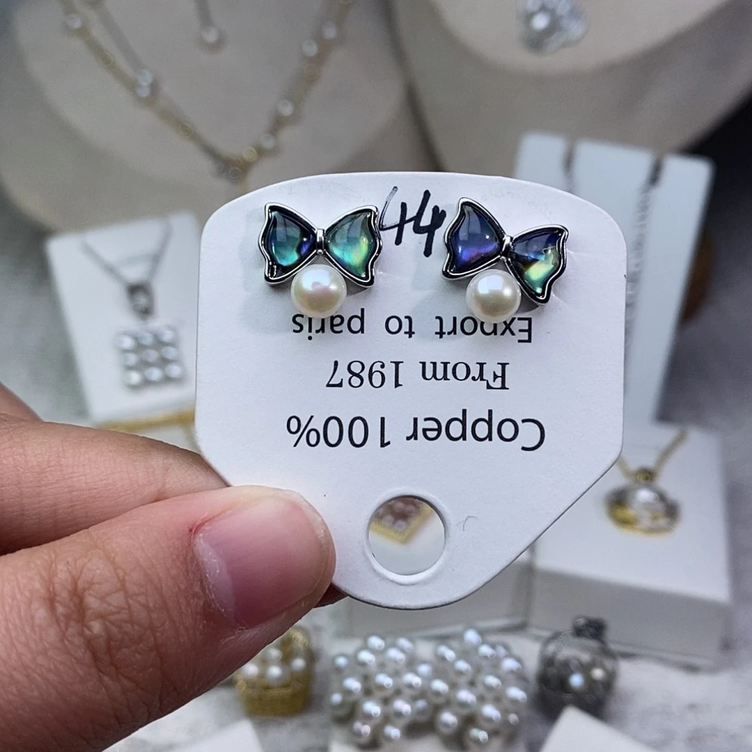 银S925镶嵌淡水珍珠耳饰