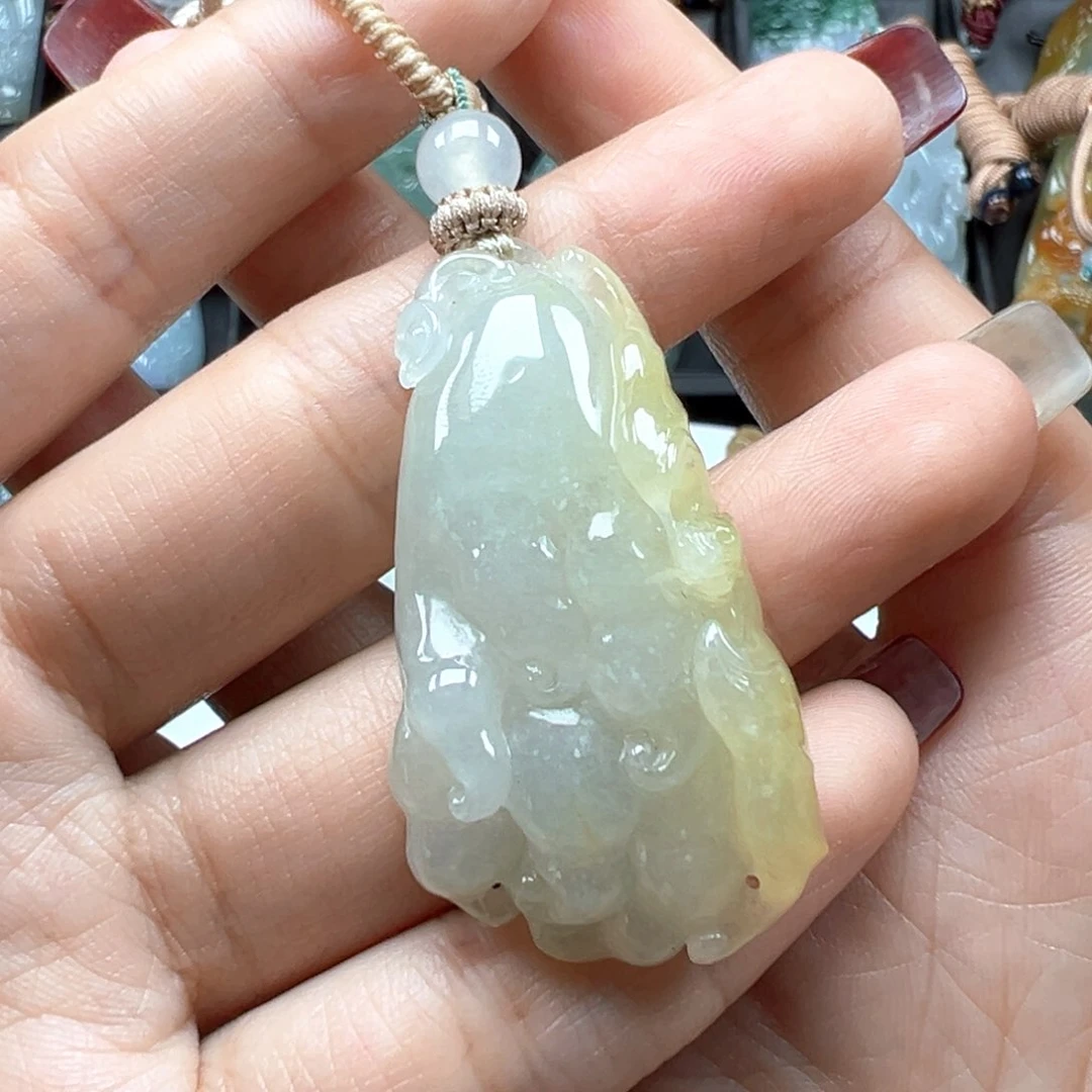 翡翠颈饰未镶嵌佛手瓜
