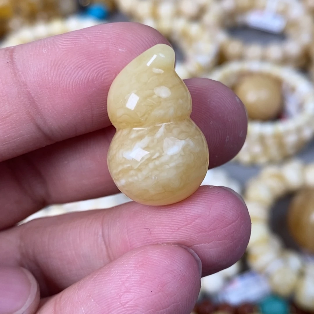 蜜蜡未镶嵌珠宝奇石4.2g