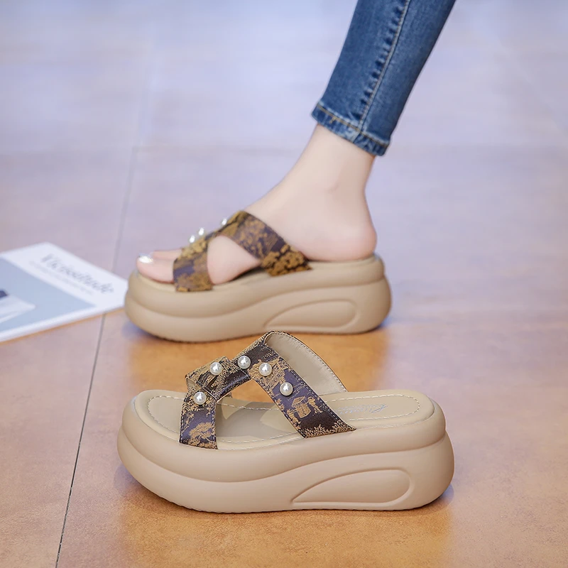 小码33厚底增高珍珠凉拖鞋女款2025夏季新款外穿一字拖防滑沙滩鞋