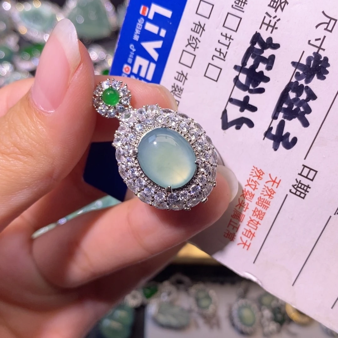 翡翠未镶嵌颈饰天然