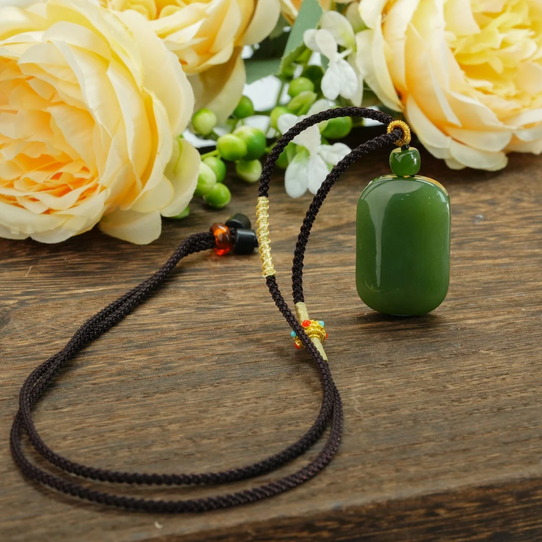 【小北好物】和田玉吊坠约22*33mm带绳【多样性发一件】 2QH02X1385