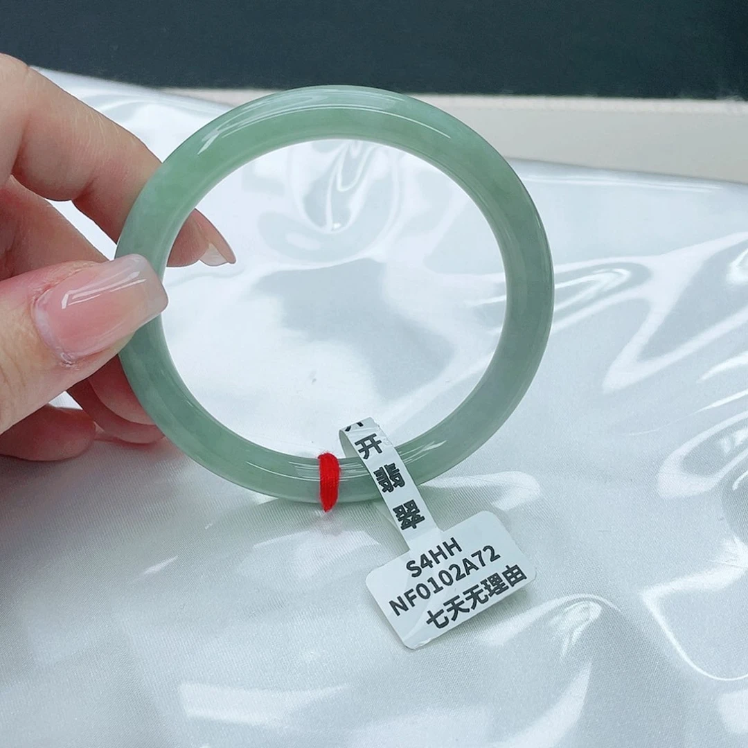 翡翠手镯未镶嵌圆56.2