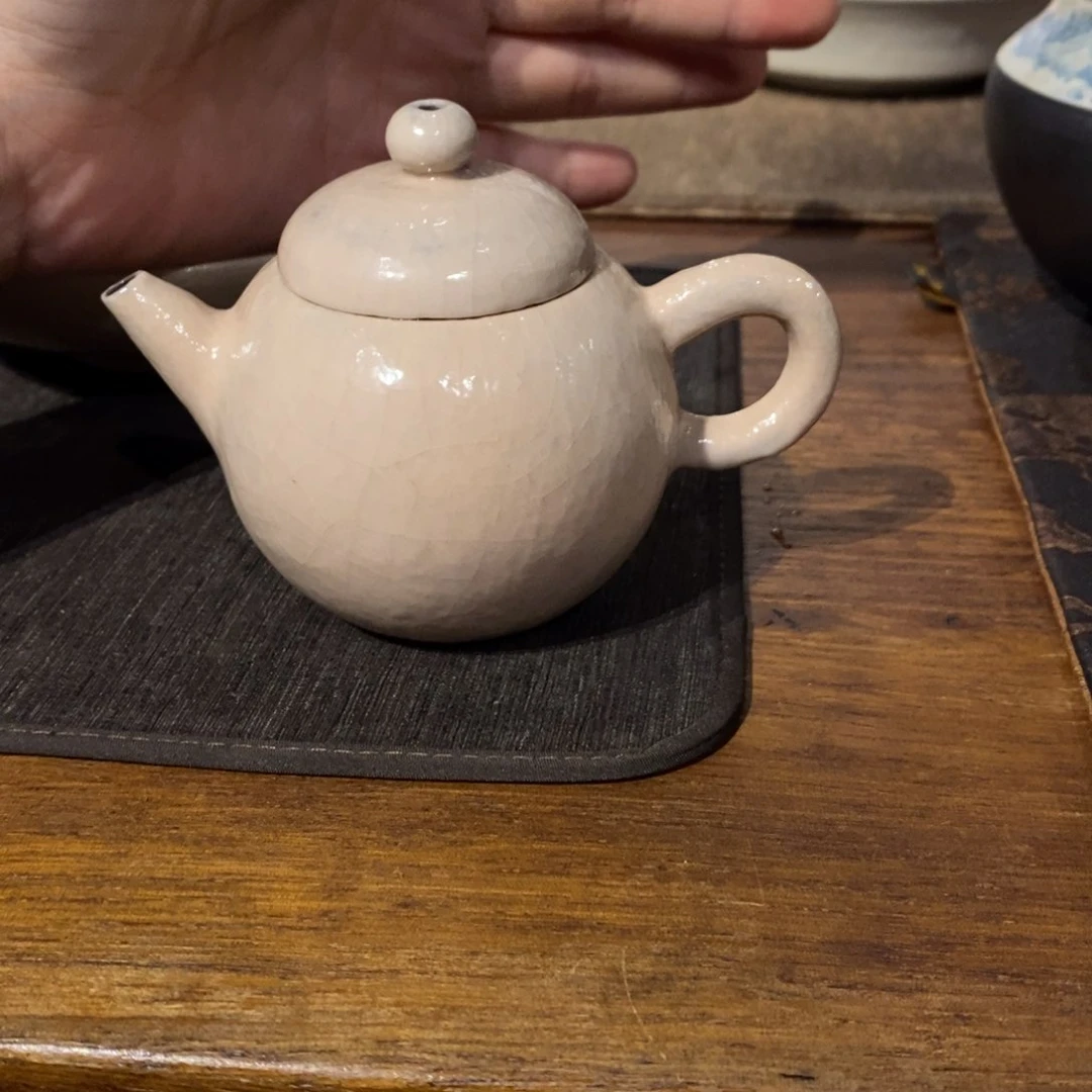 陶瓷。
