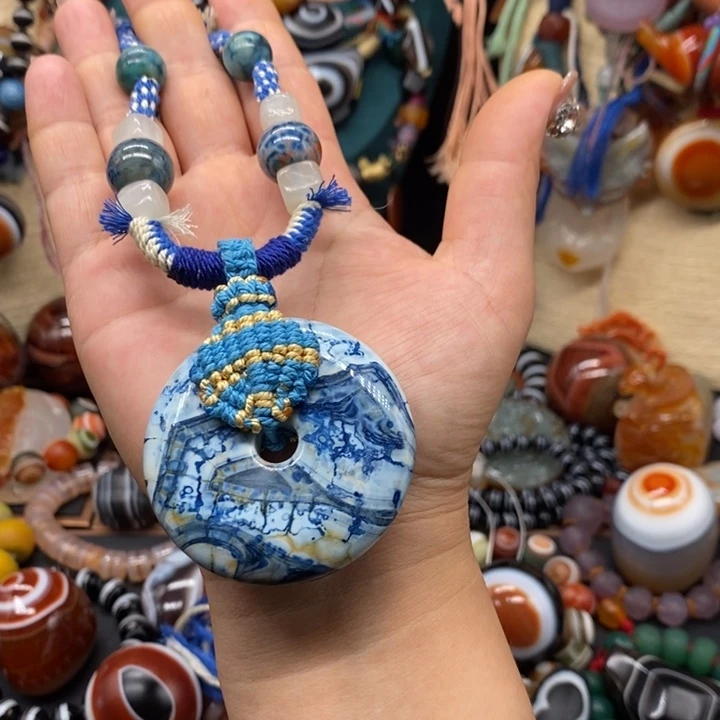 玛瑙/玉髓颈饰未镶嵌