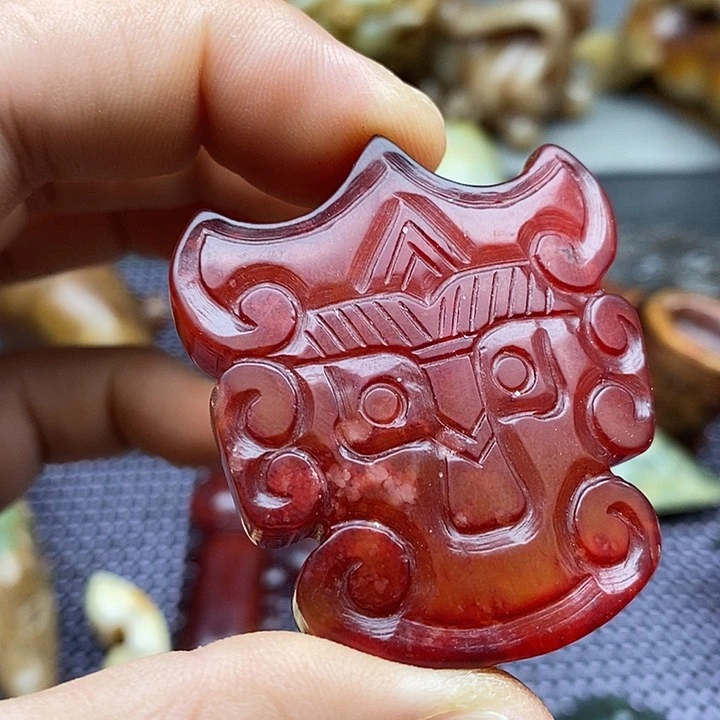未镶嵌蛇纹石玉颈饰