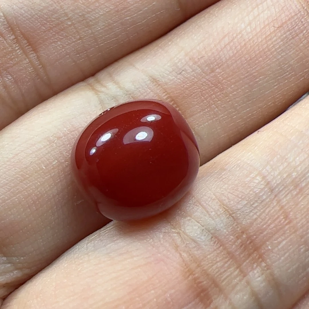南红玛瑙珠子未镶嵌去****己