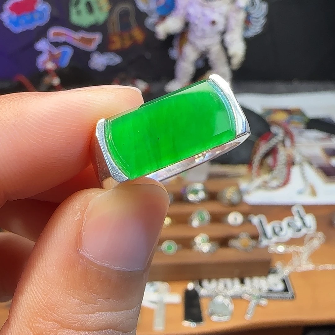 A***刘翡翠银S925镶嵌戒指