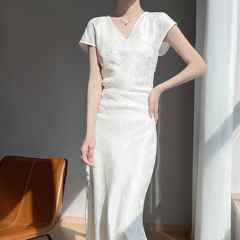 新中式女装国风缎面旗袍V领连衣裙夏季2025新款显瘦优雅气质长裙