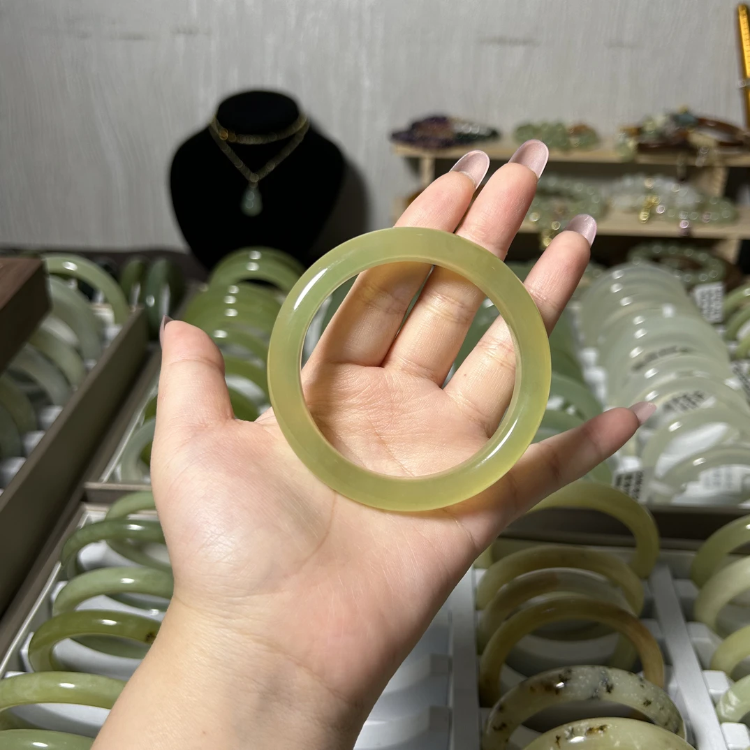 岫玉绿冰高冰透手镯