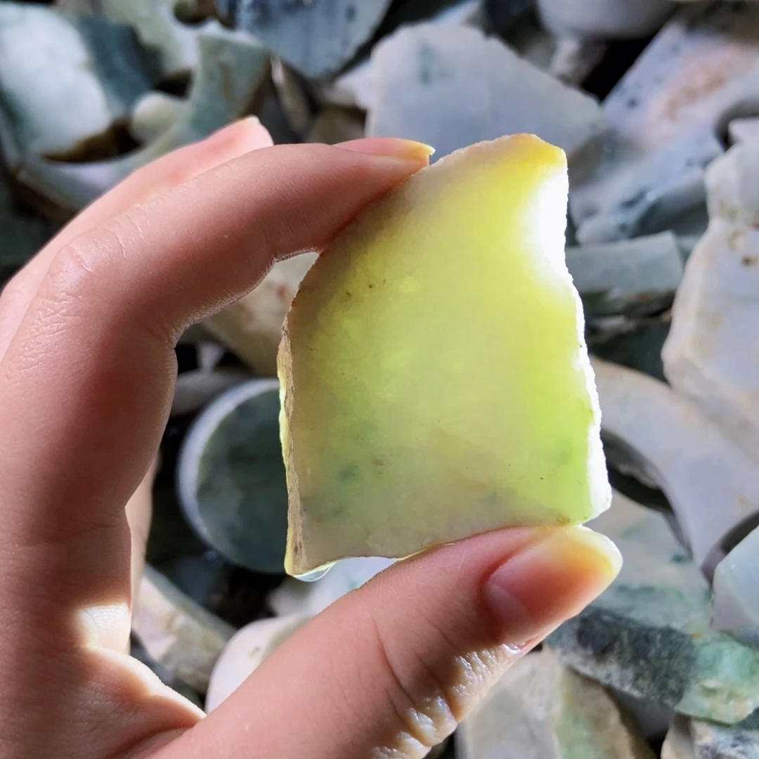 翡翠未镶嵌颈饰天然翡翠