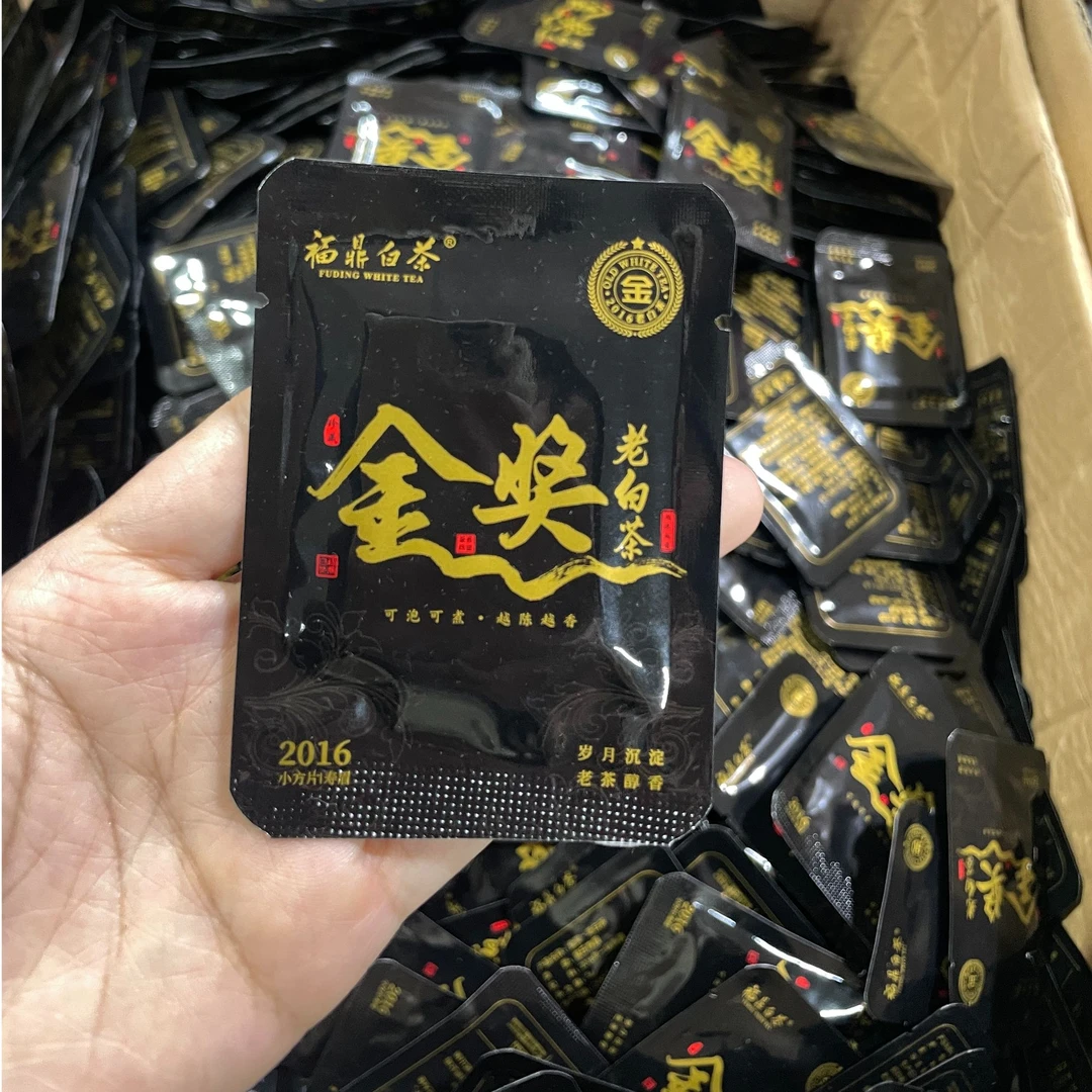 30片装福鼎白茶太姥山2016枣香木制香寿眉