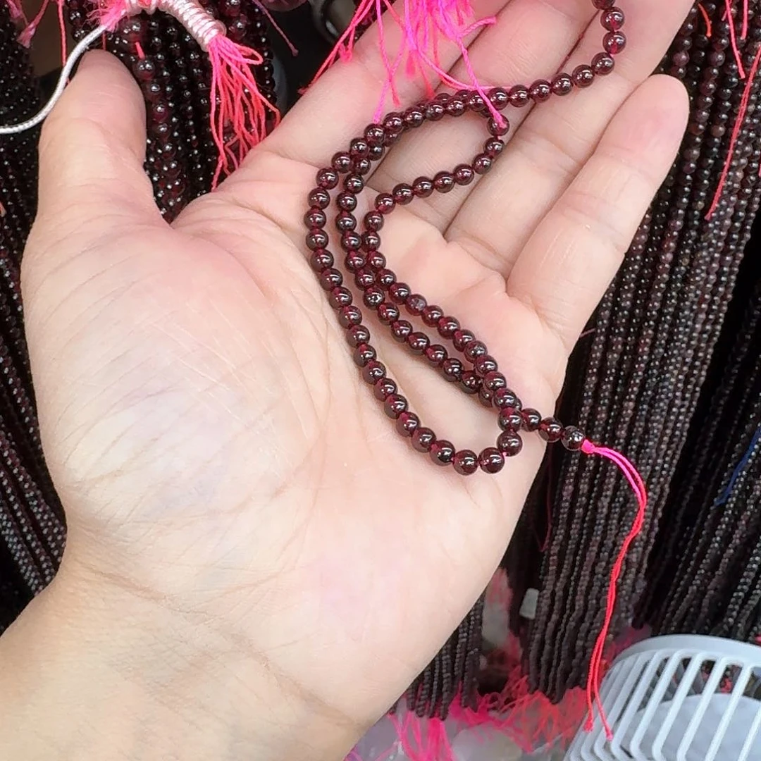水晶手链未镶嵌石榴石