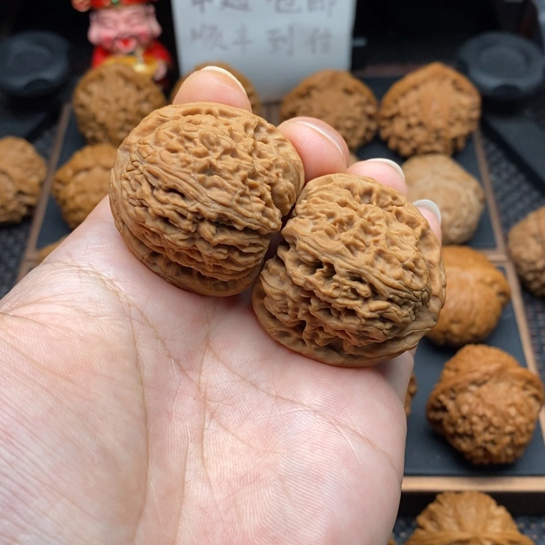 文玩核桃把件全品南疆石38尺