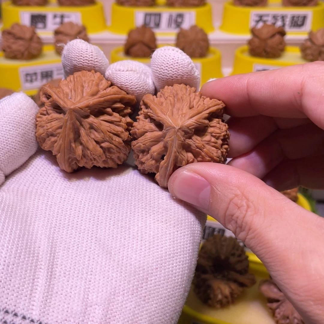 桃核吊坠文山三棱